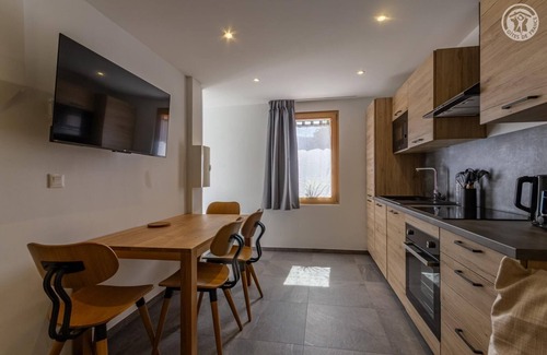 La Lechere Casa | ANCOLIE - PUSSY LA LECHERE