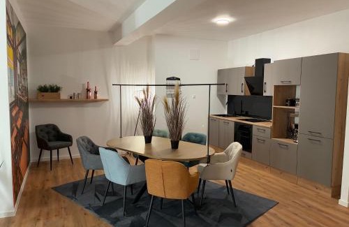 Weisser Hirsch Apartamento | ANER7 luxuriöses Familienapartment für bis zu 6 Personen mit kleinem Heimkino