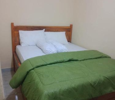 Hu'u Casa | Angel homestay and shop