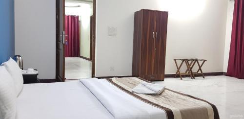 Greater Noida Hotel | Angel NRI House