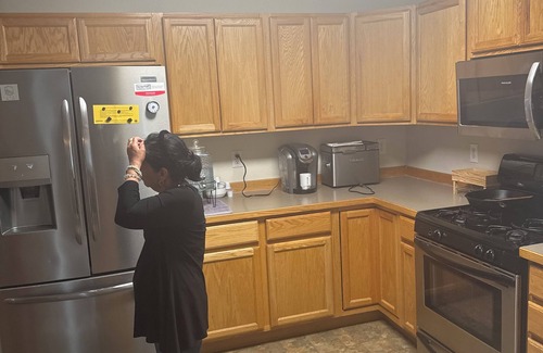 Eagle River Casa | Angkla suits 4-bedroom house located in E.G with WiFi, washer, dryer and garage