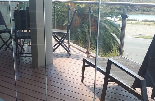 Anglesea Casa | Apartamento Anglesea Riverside Tres habitaciones con balcón.