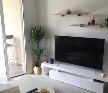 Anglet Apartamento | Anglet Chambre d'Amour, App T2 récent, Classé 4 ét, jardin et parking privé à 100 m des plages