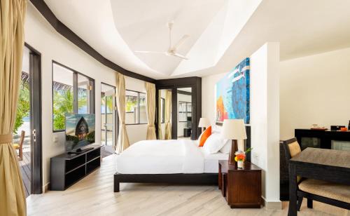 Velavaru Complejo | Angsana Velavaru - FREE Seaplane for 2 people for Minimum 7 Nights stay & 4-6 Nights get 20 percent off, only for BOOK and STAY period between 12 Oct - 23 Dec 2025