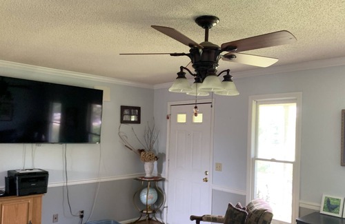 Easley Casa | Animal friendly, personalized and close to everything