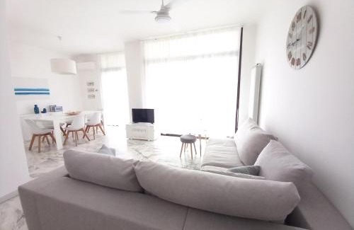 Cogoleto Apartamento | Anna e il mare