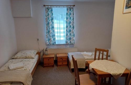 Milkow Complejo | Anna