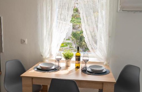 idhra Casa | Anna's Lovely House