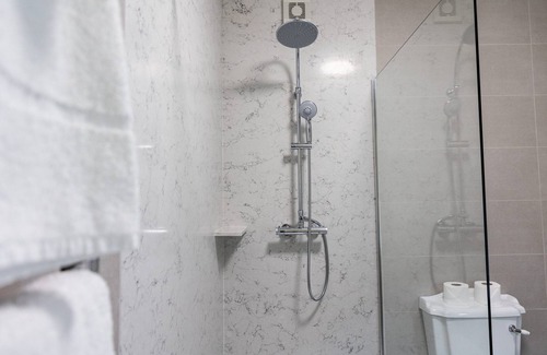 Lisdoonvarna Casa | Annex @ Ballinalacken Castle in Doolin