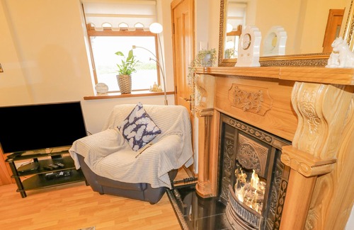 Newry Cabaña | ANNIE'S PLACE, pet friendly, character holiday cottage in Crossmaglen