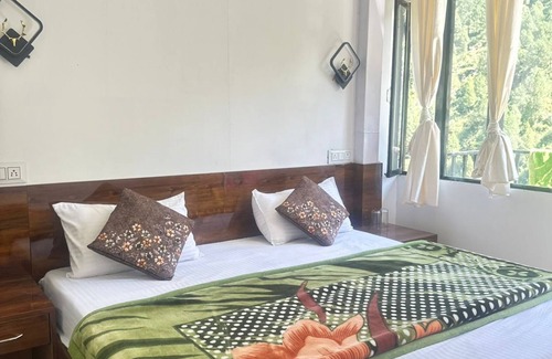 Gobind Dham Hotel | Annpurna hotel & resturent