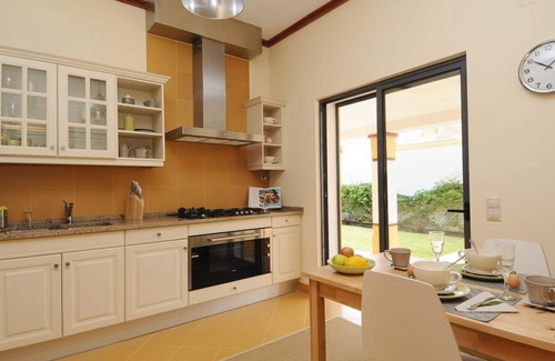 Gale Villa | Albufeiraluxury-CASA AZIZA- Encantadora villa de estilo morisco, piscina, playa, 3 habitaciones
