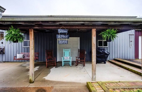 Gentryville Casa | Another Oasis just 6 miles from Holiday World