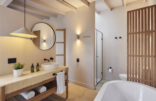 Patio Bonito Hotel | ANTÍPODA HOTEL