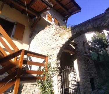 Meina Apartamento | Antico borgo tra i laghi