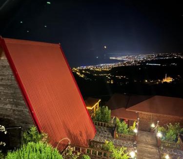 Akcaabat Chalet De Esquí | Antikhouse Bungalow&Cafe