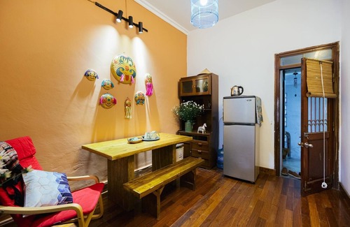 Hang Bac Apartamento | Antique & Traditional Home at Central of Hanoi old Town