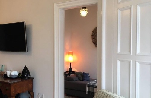 Leith Casa | Antler Guest House