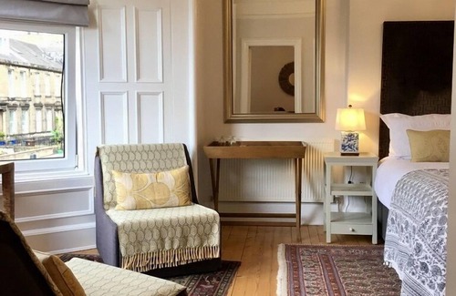 Leith Casa | Antler Guest House