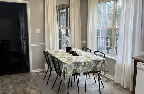 Martinez Casa | ANWA,Master’s weekend,Families, Craftsmen & Professionals 3BR, 2.5Bath, Sleeps 8