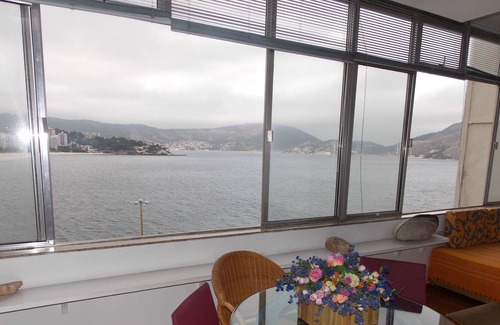 Icarai Apartamento | 2 habitaciones y garaje - frente al mar: sofisticación y satisfacción!