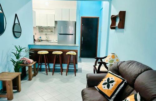 Vila Anhanguera Apartamento | Ap beira-mar com wi-fi e garagem