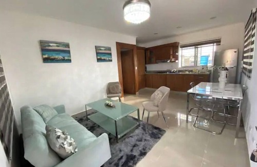 Cerro Alto Apartamento | Apartamento cerca del monumento
