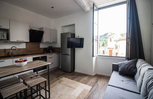 Saint-Paul-Trois-Chateaux Apartamento | Apartamento-Apartamento-Baño Privado-Vista a lugar emblemático-Le Scandinave