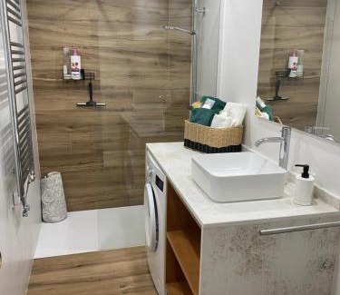 Biescas Apartamento | Apart acogedor en Biescas para familias,vistas a la montaña