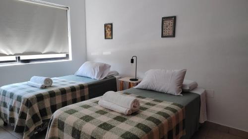 Paraná Apartamento | Apart Centro Paraná Apartamento entero 90m2, cochera privada para auto, excelente ubicación, a mts del Shopping Paso del Paraná, zona Parque y Peatonal