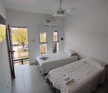 Avellaneda Hotel | Apart Costumbres Argentinas