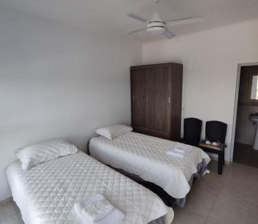 Avellaneda Hotel | Apart Costumbres Argentinas