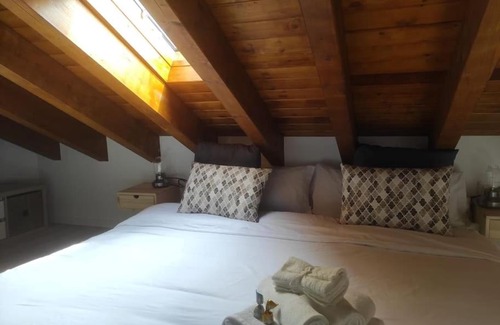 San Martín de Valdeiglesias Casa | Apartamento en casco histórico Exclusivo con AC