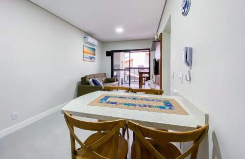 Governador Celso Ramos Apartamento | Apartamento super completo a 250mts do mar