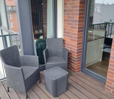 Gliwice Apartamento | APARTAMENT KRÓLOWEJ BONY- z garażem Centrum Gliwic