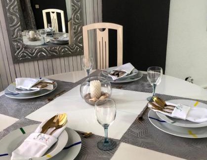 Rincon de Loix Apartamento | Apartament piscis en Benidorm, 1 min playa levante, Wi-Fi, AC y parking