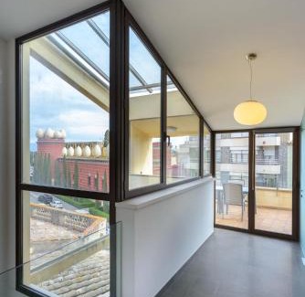 Figueres Apartamento | Apartamento ático enfrente del Museo Dalí
