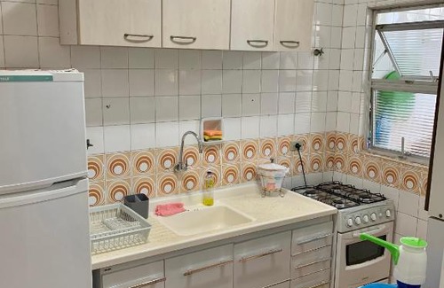 Asturias Apartamento | Apartamento Ótima Localização no Guarujá-Astúrias