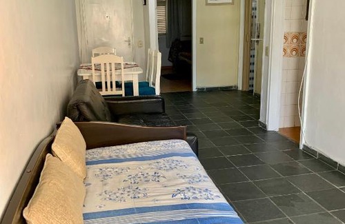 Asturias Apartamento | Apartamento Ótima Localização no Guarujá-Astúrias
