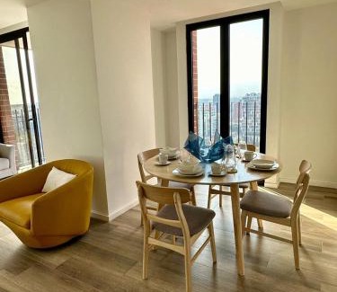 Zona 10 Apartamento | Apartamento 3 Habitaciones, Edificio Airali, Zona 10, Avellino