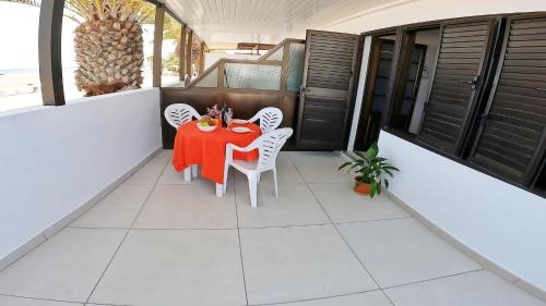 Playa Honda Apartamento | Apartamento, Arena, Primera linea Mar, sea views