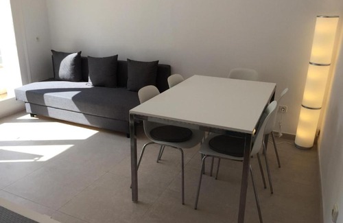 L'Estartit Apartamento | Apartamento céntrico con 2 habitaciones y Wi-Fi
