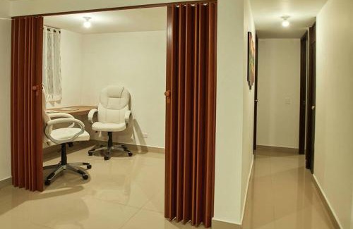 Sabaneta Apartamento | Apartamento con Oficina, Cerca al Metro