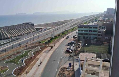 San Miguel Apartamento | apartamento de estreno con balcón frente al mar.