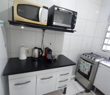 Mongagua Apartamento | Apartamento do Guerreiro com Área Gourmet e Redario