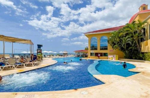 Puerto Juárez Apartamento | Apartamento en complejo hotelero con playa