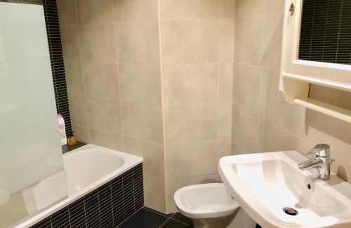 La Corredoria y Ventanielles Apartamento | Apartamento Europa Jardin