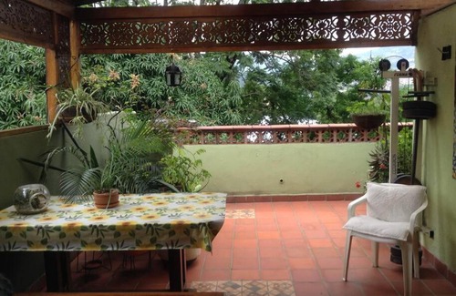 La Candelaria Apartamento | Apartamento-Galería de arte Cielo y Tierra