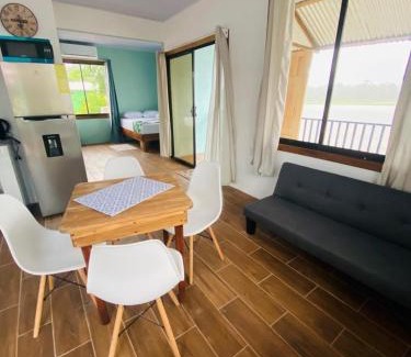 Tortuguero Apartamento | Apartamento Lirios del Río