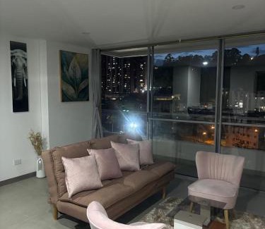 Soacha Apartamento | Apartamento Moderno con piscina en Medellín Itagüí - sur